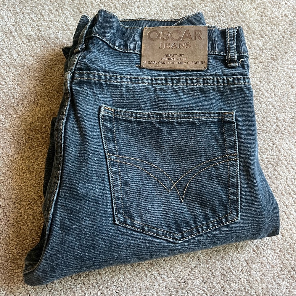 VTG 00’s / Y2K Oscar Faded Black Jeans